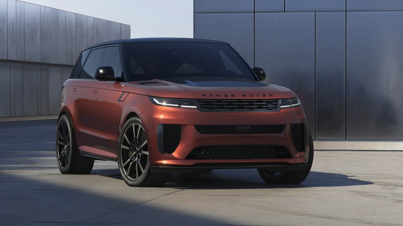 Range Rover Sport SV Carbon, una mole ataviada con mucha fibra de carbono