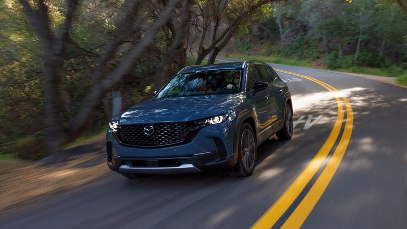 Mazda CX-50 perdió el motor turbo para 2027