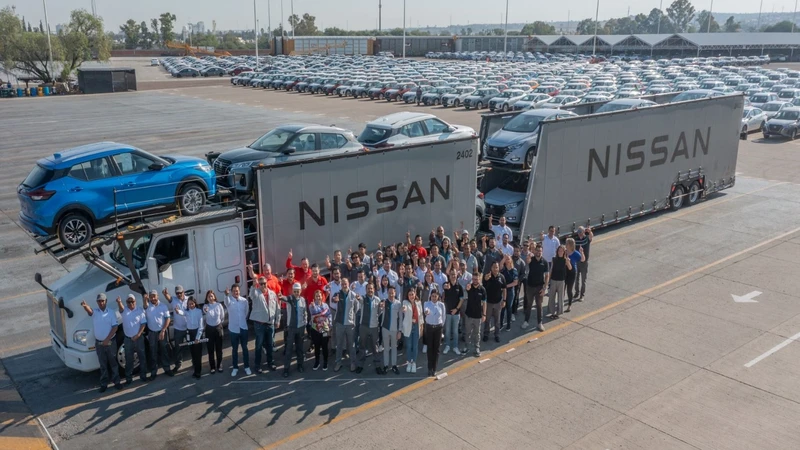 Nissan Mexicana adquiere su propia flotilla de madrinas
