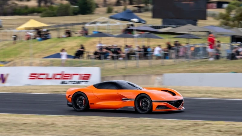 Genesis X Gran Berlinetta Concept aparece en el circuito de Mount Panorama