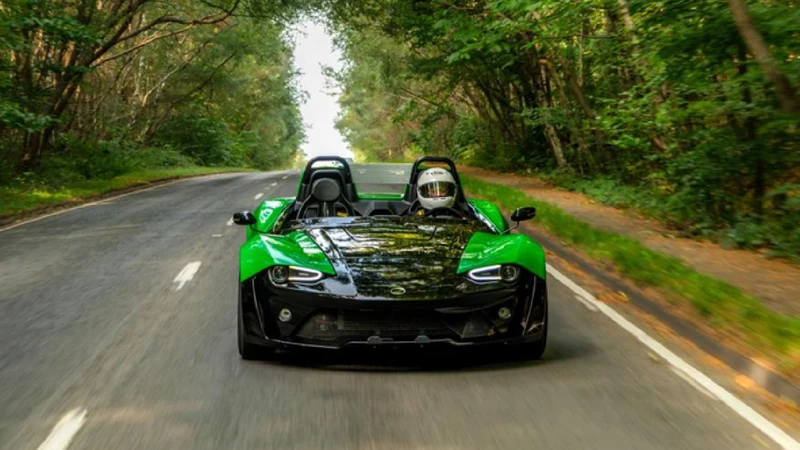 Zenos E10 RZ, el deportivo británico hecho de fibra carbono