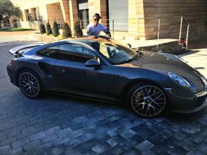 Cristiano Ronaldo agrega un Porsche 911 Turbo S a su colección de autos