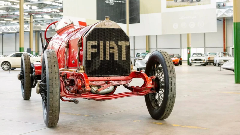 Stellantis abre exhibición de 300 autos de FIAT, Lancia y Abarth
