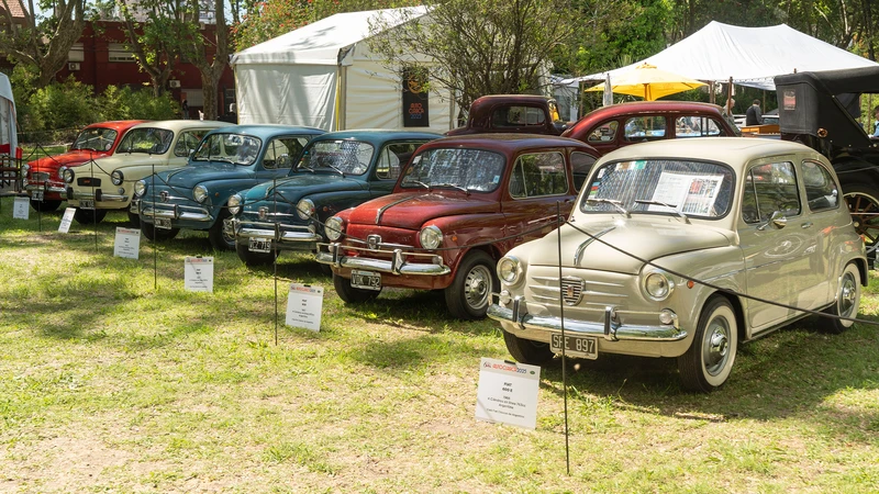 FIAT festejó los 70 años del 600 en Autoclásica 2025