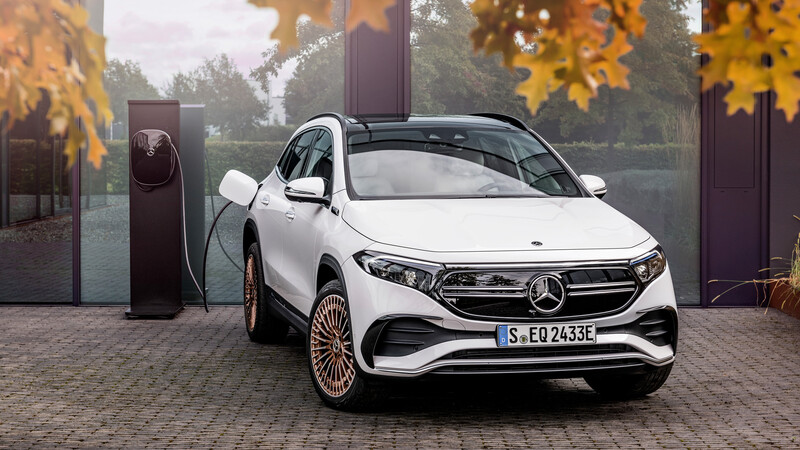 Mercedes-Benz EQA 2021, nuevo eléctrico de la familia de los SUV compactos