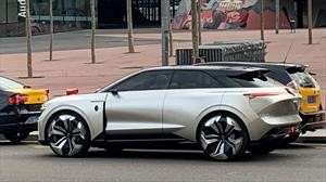 Foto espía: este es el concept que presentará Renault en el Salón de Ginebra 2020