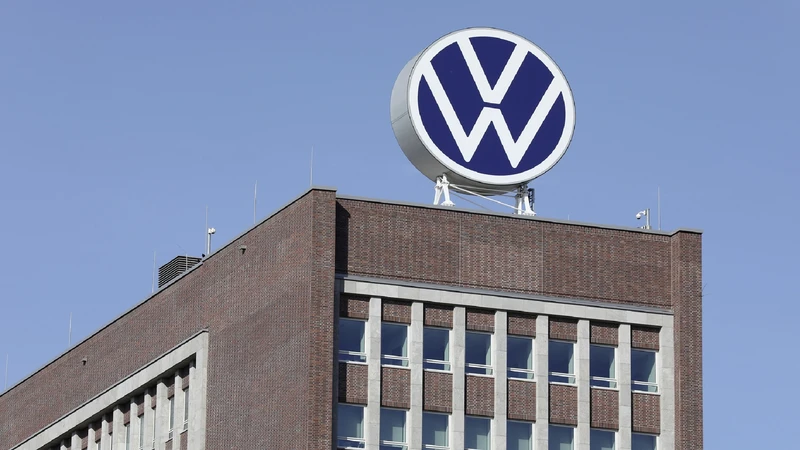 Volkswagen recortaría 10% de salarios y eliminaría bonos a sus colaboradores