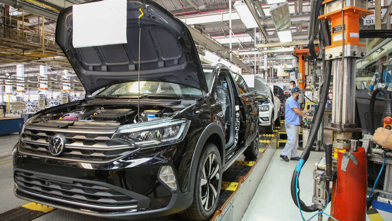 Por falta de microchips, Volkswagen extiende vacaciones en la fábrica del Nivus