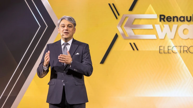 El CEO de Renault cambia el rombo por Gucci