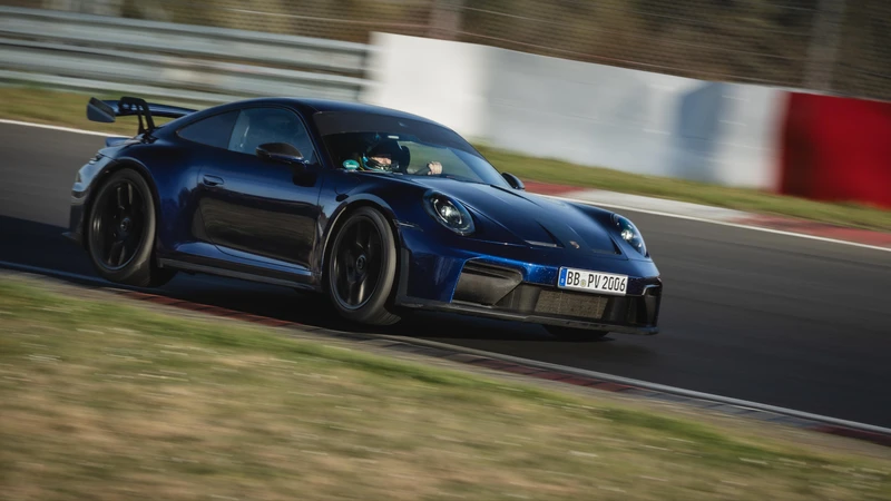 El Porsche 911 GT3 es el auto manual más rápido de Nürburgring