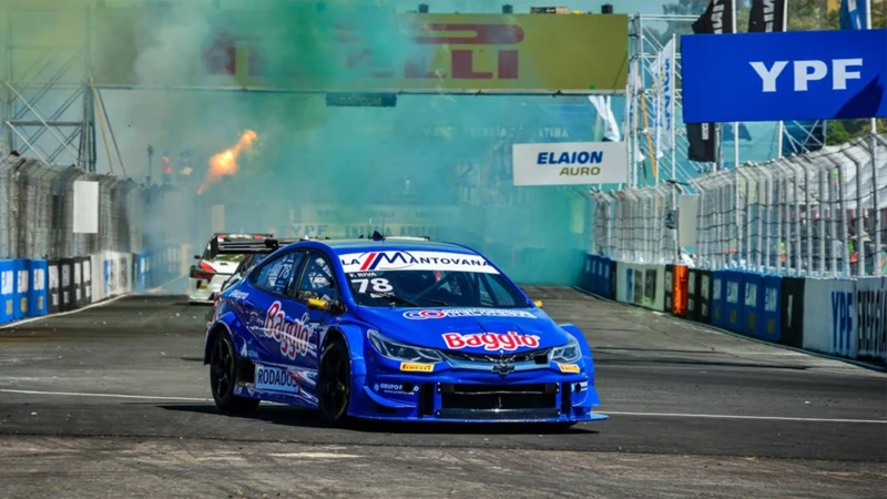 Así fue el regreso del TC2000 a las calles de Buenos Aires