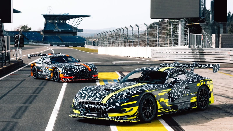 Mercedes Benz tiene a los AMG GT Track Sport GT3 y Black Series en la puerta del horno