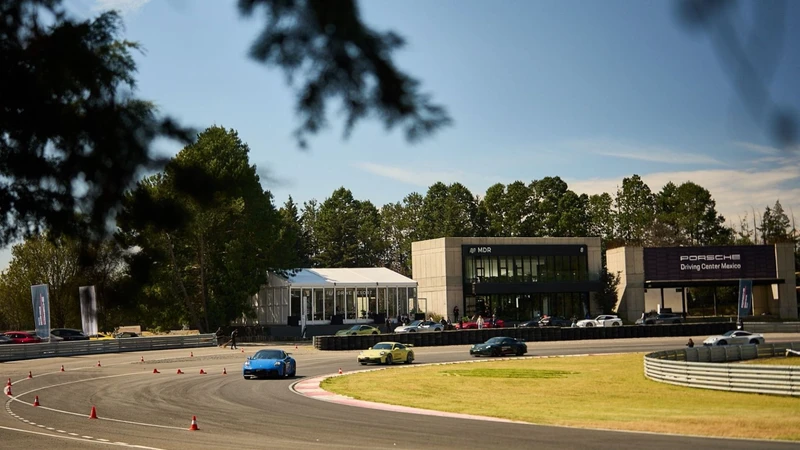 Porsche hace historia en América Latina y trae su Driving Center a México
