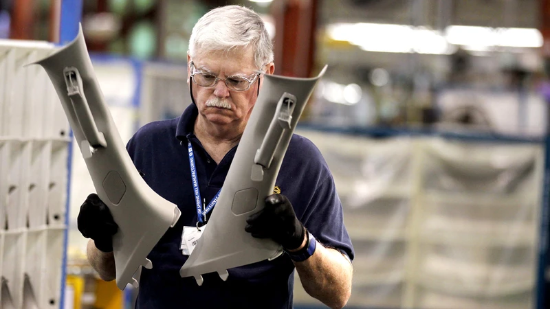 Detroit presiona a Trump mientras México busca proteger industria automotriz en revisión del T-MEC