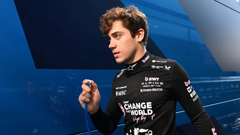 Franco Colapinto o Paul Aron se disputan el segundo auto de Alpine para 2026