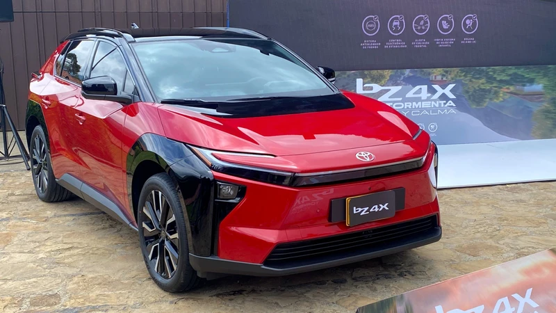 Toyota bZ4X en Colombia: precio, autonomía y características del nuevo SUV eléctrico AWD