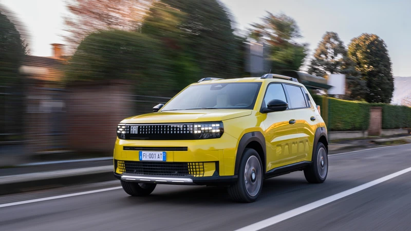 Del jugo al volante: el nuevo Fiat Grande Panda integra envases reciclados en su interior