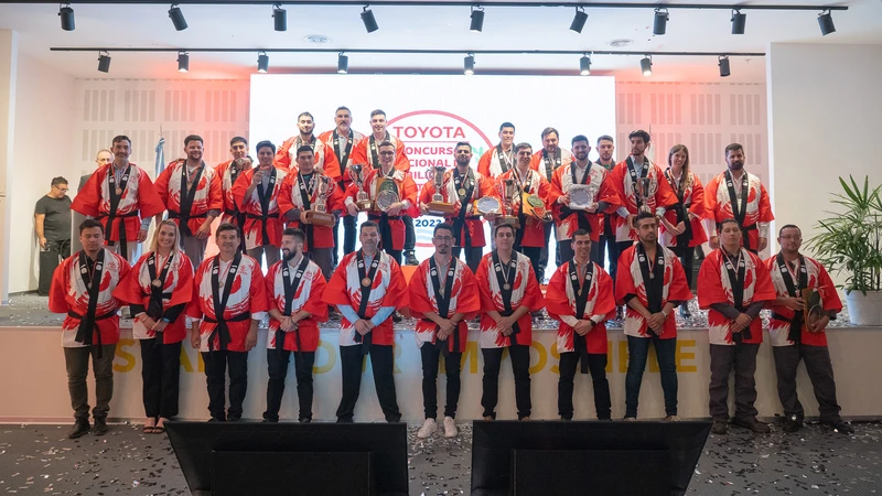 Toyota Argentina premió a sus mejores asesores y técnicos