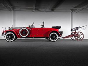 Rolls-Royce de 1925 armado hasta con una ametralladora