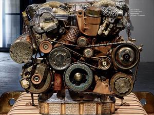 Motores V12 Mercedes-Benz hecho de madera y fósiles hechos artesanalmente