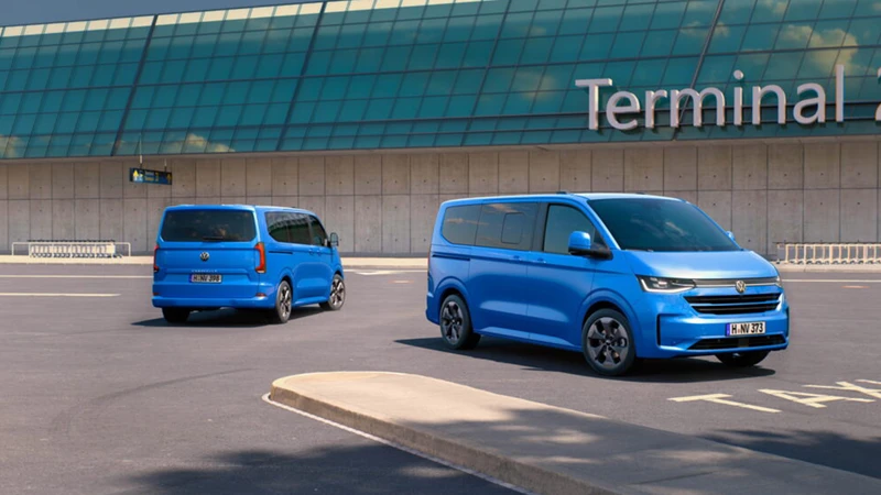 Volkswagen Transporter T7 ahora tiene alma de Ford y tres trenes motrices