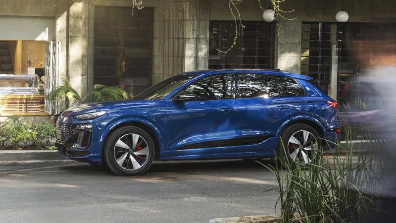 Audi Q6 e-tron 2025, primer contacto con este sorprendente crossover EV