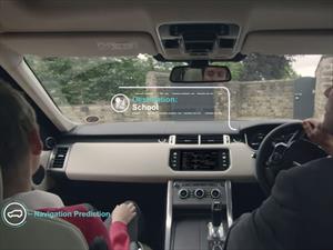 Land Rover promete organizar tu vida desde el auto