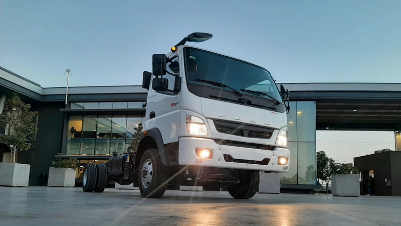 FUSO suma tres nuevos camiones a su gama en Chile