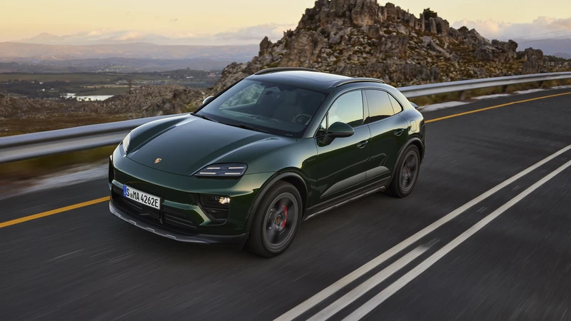 Porsche Macan 2025: estrena variante de acceso, las versiones 4S y hasta un kit off-road