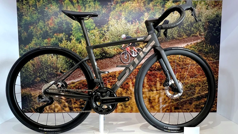 Bicicletas premium y eléctricas impulsan el crecimiento del mercado colombiano