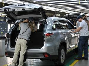 Toyota invertirá $10 mil millones de dólares en Estados Unidos 