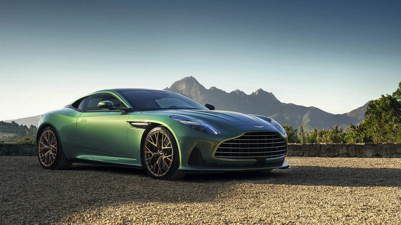 Aston Martin DB12, abran paso al primer superturismo del mundo