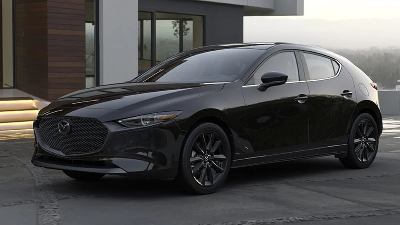 Mazda 3 Hatchback 2023 llega a México, con más seguridad y nueva versión Carbon Edition