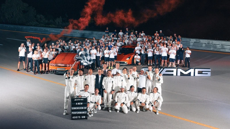 El Mercedes-AMG GT XX le dio la vuelta al mundo en menos de 8 días