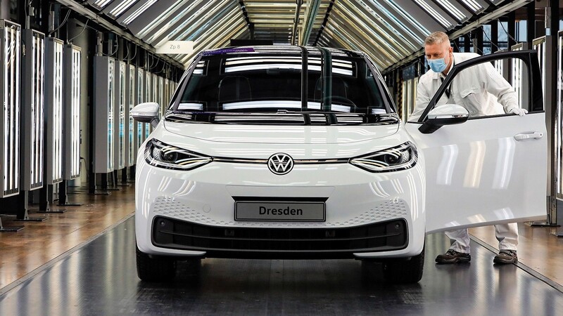 Ya son cuatro las plantas de Volkswagen que producen autos eléctricos; pronto superará a Tesla