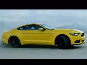 Ford Mustang 2015 sabe cómo hacer que todo sea más excitante