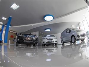 BYD exhibe su primera vitrina de carros 100% eléctricos