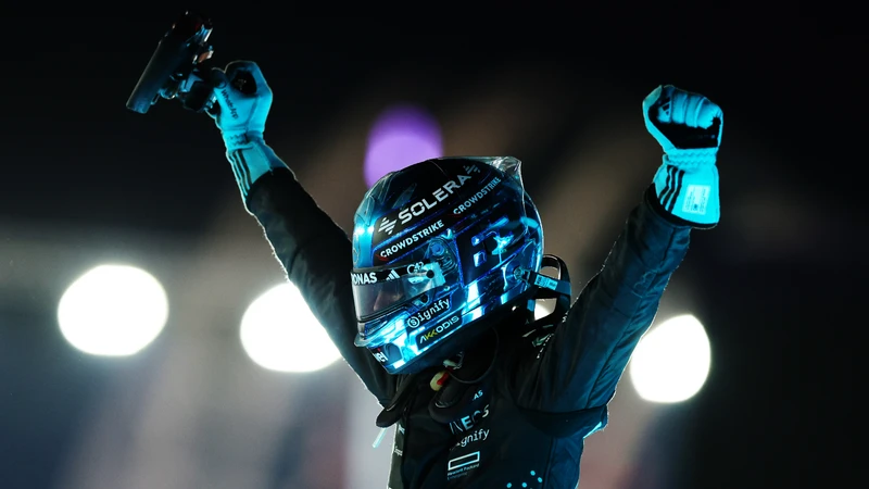 F1 2025: en un recital de Russell, McLaren celebra el título