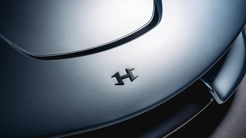 Hennessey Blackbird Hypercar, analógico y lleno de adrenalina