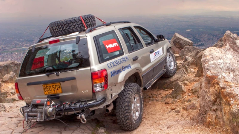 Jeep Grand Cherokee que ascendió Monserrate inicia gira nacional: 20 años de historia