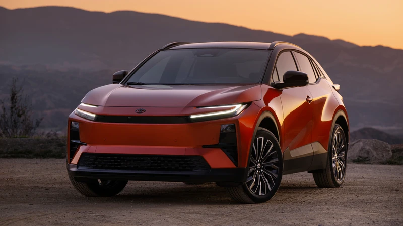 Toyota C-HR 2026 eléctrico redefine el SUV compacto con diseño, potencia y tecnología