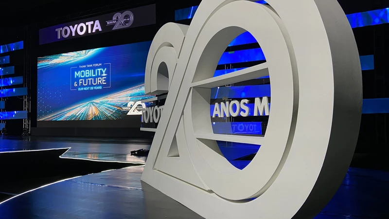 Toyota México realizó un Foro donde expuso su visión de la futura movilidad