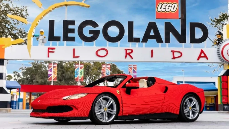 Así es la Ferrari 296 GTS a escala real de LEGO