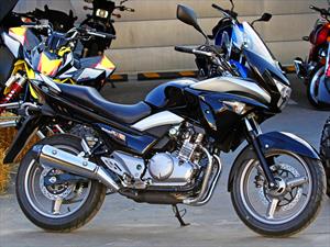 Suzuki motos presenta su gama 2014