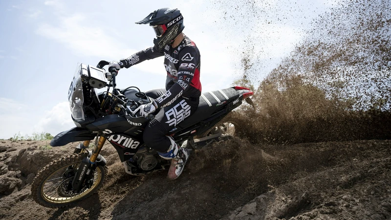 Aprilia trabaja en su nueva moto para el Dakar y otros rallies