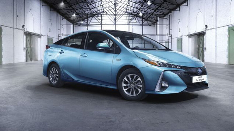 Toyota Prius estrena nueva versión híbrida enchufable para 2021