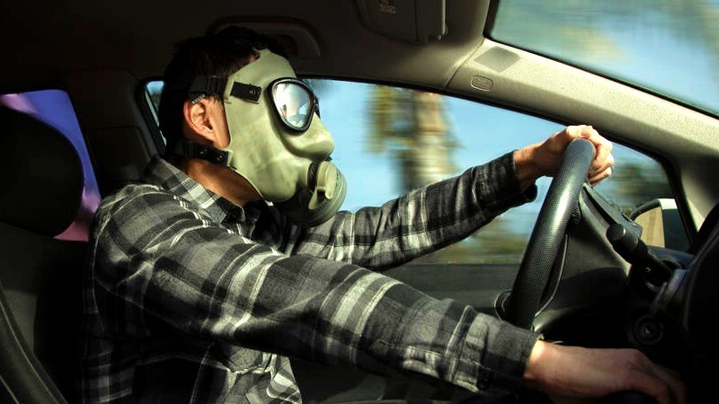 ¿Sabías que el "olorcito a nuevo" del auto es perjudicial para la salud?