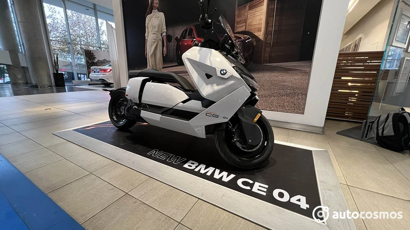 BMW CE 04 en Chile, la reinvención del scooter urbano