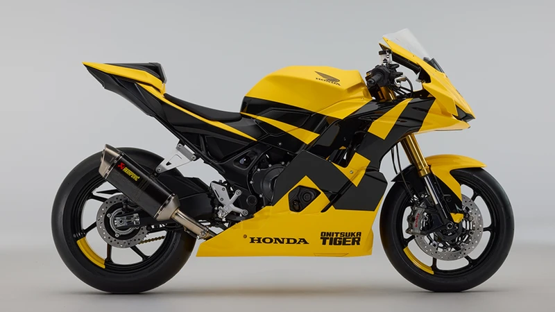 Onitsuka Tiger Honda Mid Sports Concept, la motocicleta que mezcla moda y estilo urbano