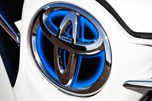 Toyota llama a revisión 1.7 millones de unidades